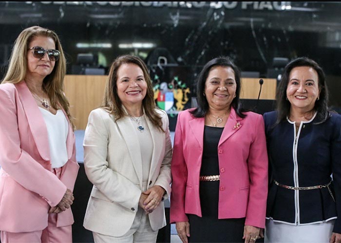 As juízas Maria Luiza, Lucicleide Pereira, Elvira Osório e Maria Célia